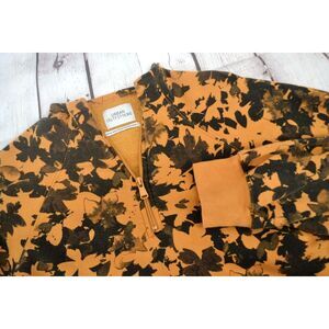 URBAN OUTFITTERS Women's 1/4 Zip Crop Sweater‎ SIZE MEDIUM Orange Leaves
